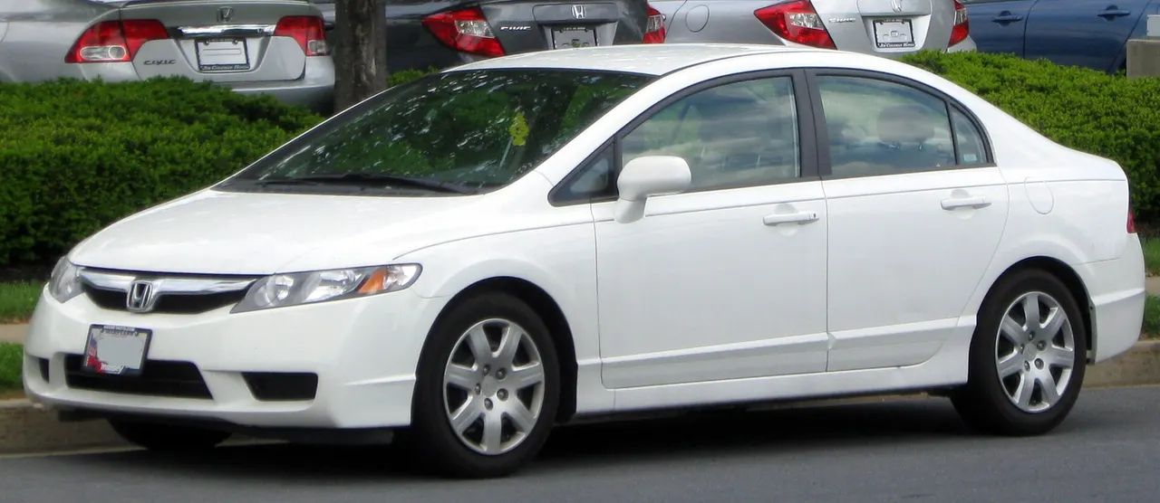 2009–2011 Honda Civic LX sedan (facelift)