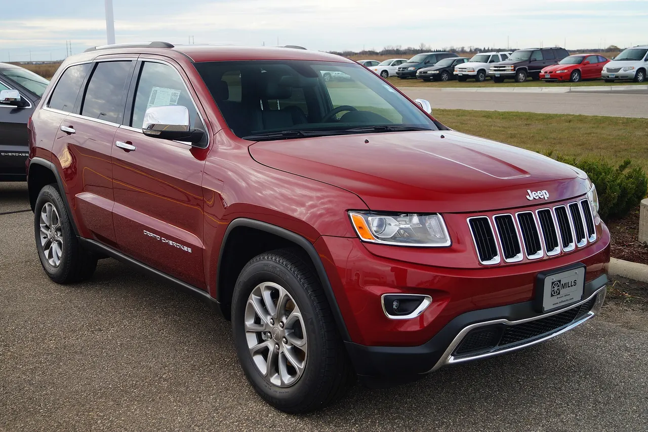 2015 Jeep Grand Cherokee Limited (facelift)