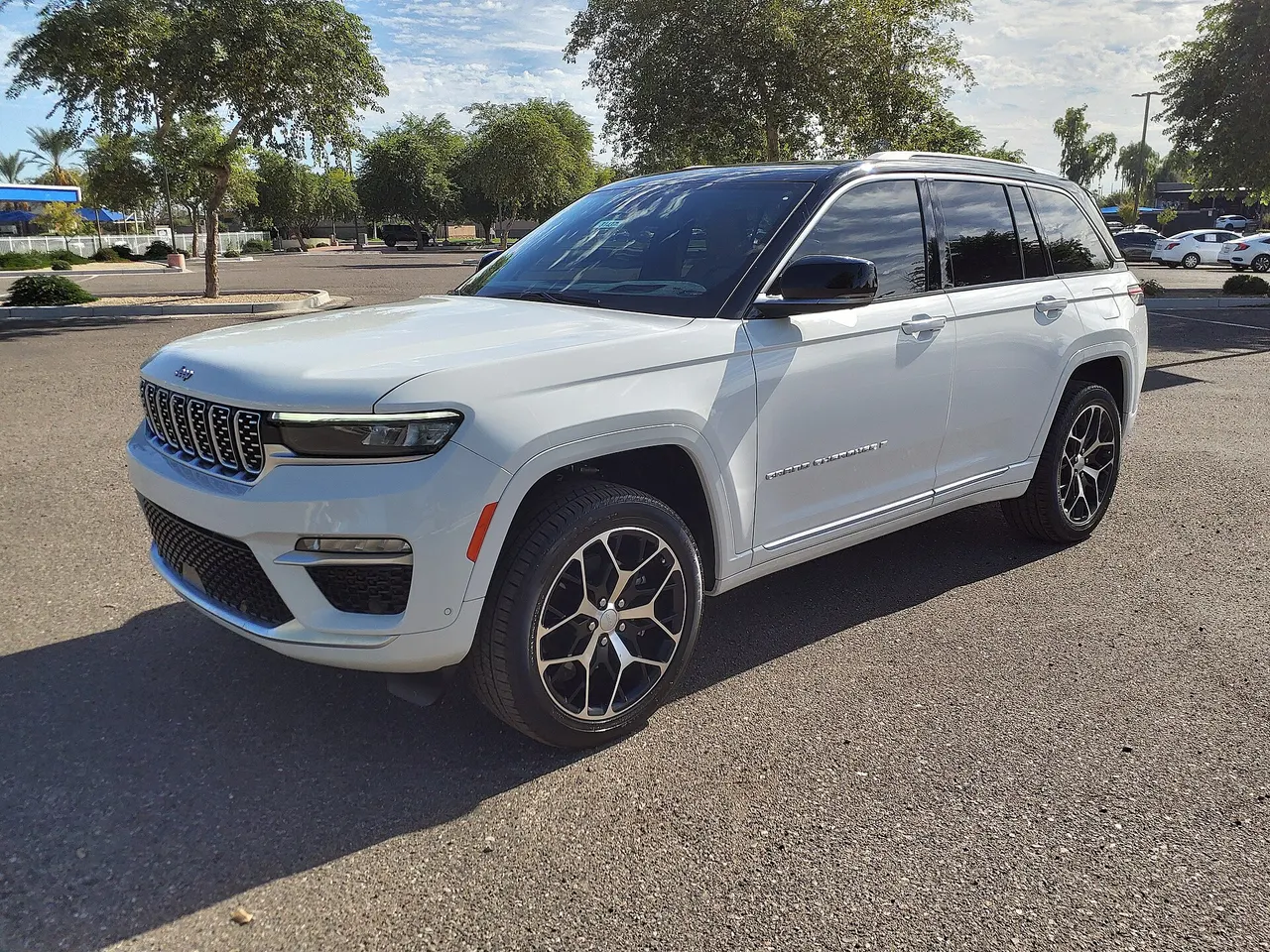 2022 Jeep Grand Cherokee Summit