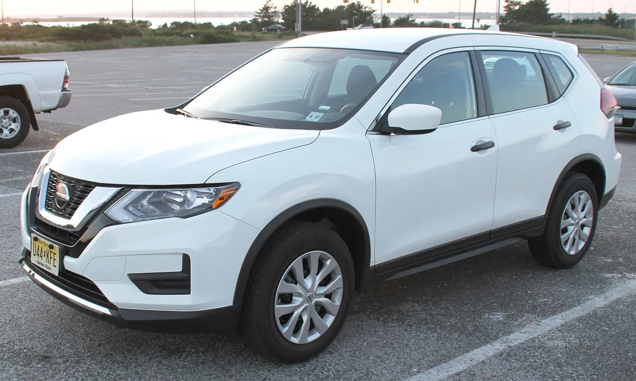 2017–2020 Nissan Rogue